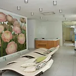 Апартамент адмирал плаза ваканционни