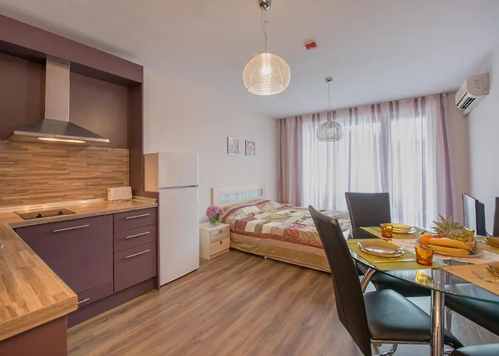 Admiral Plaza 阳光海滩