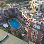 Admiral Plaza *