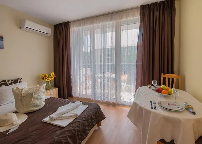 Admiral Plaza Apartment